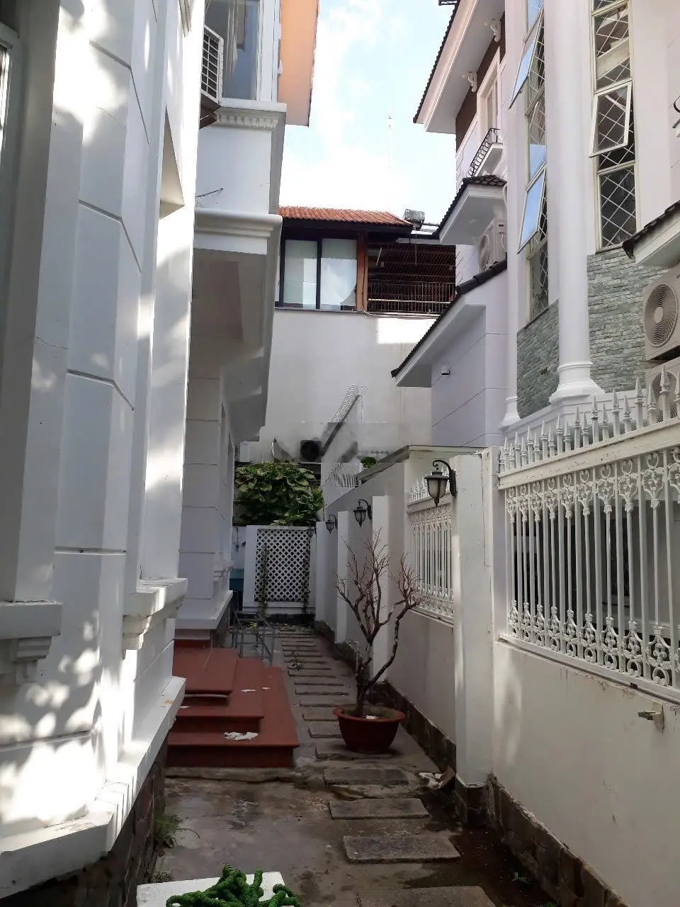 Hàng Hiếm - Khu Villa Eden Thảo Điền - Ngay Nguyễn Văn Hưởng - 210m2 - Giá: 55 tỷ TL