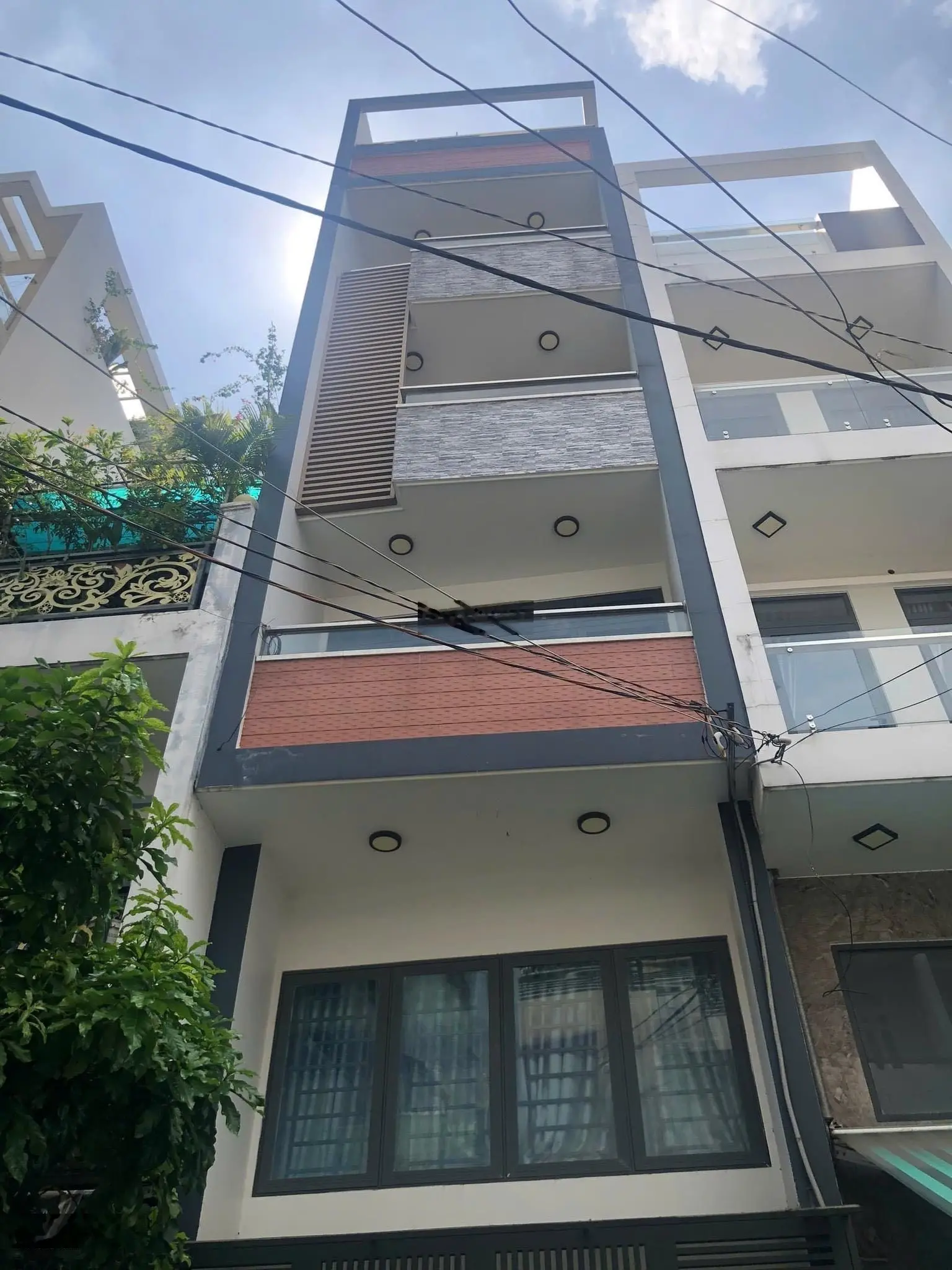 Nhà MT đường số 11m KD Lý Phục Man - 4.5x20 100m2 - 6 tầng có thang máy - full nội thất - chỉ 9.9T