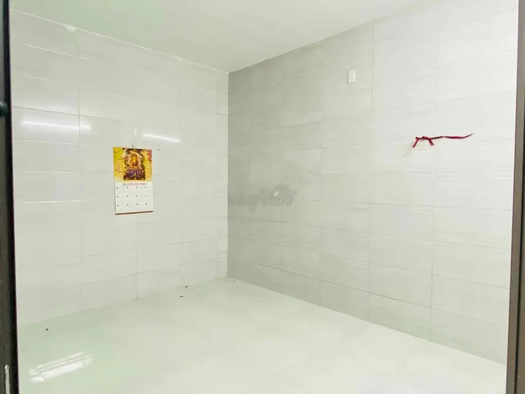 Nhà 2 tầng đường ô tô trần cao vân vào tận nhà, gần hà huy tập