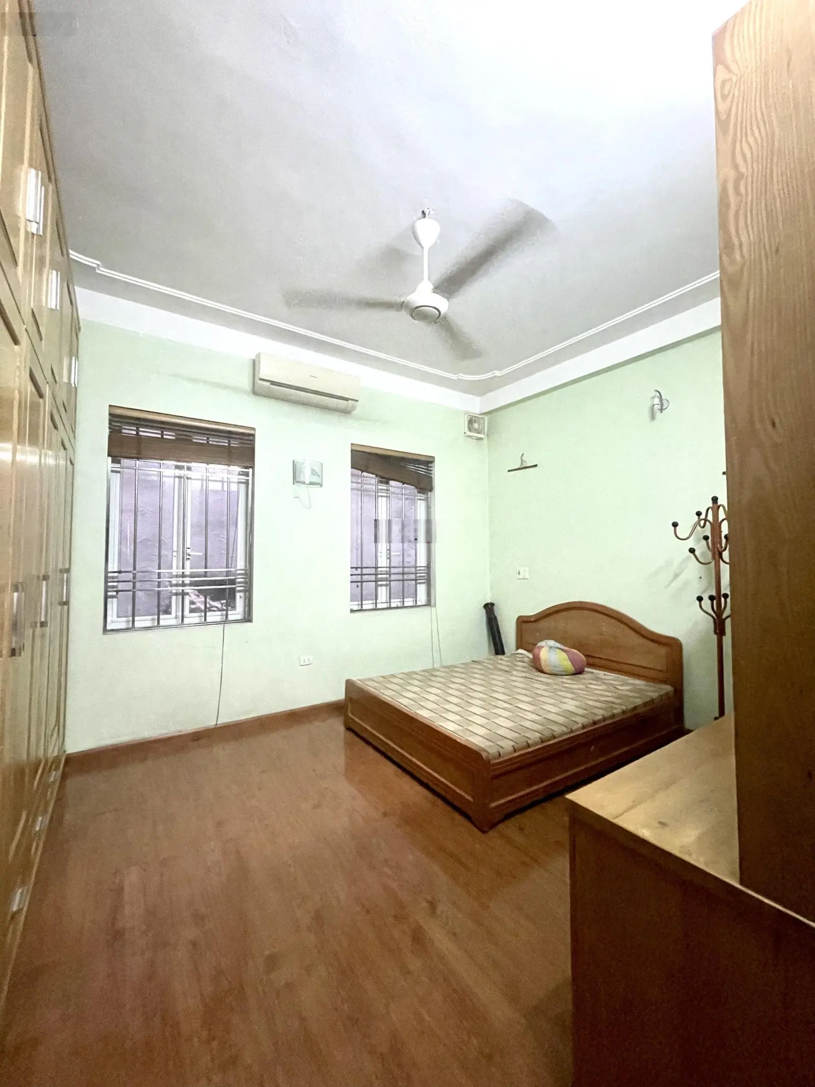 Hiếm! Mặt phố Cù Chính Lan, kinh doanh, 2 ô tô tránh, nhà đẹp, gara, ô chờ thang máy, 76m*5T