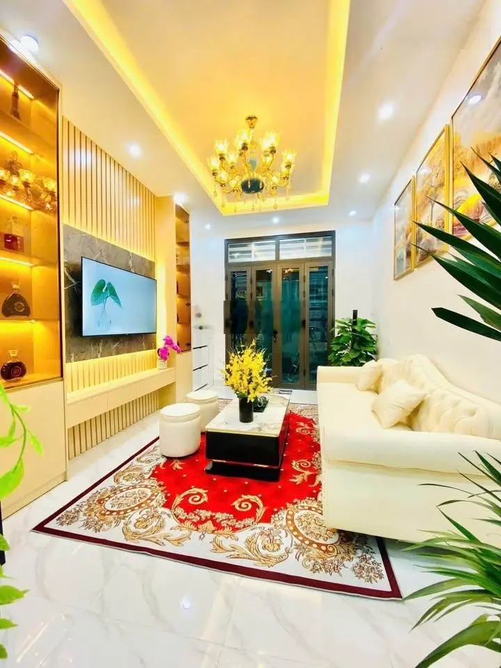 Bán nhà Nguyễn Công Trứ 30m2 - 5T 5.5 tỷ gần hồ Gươm