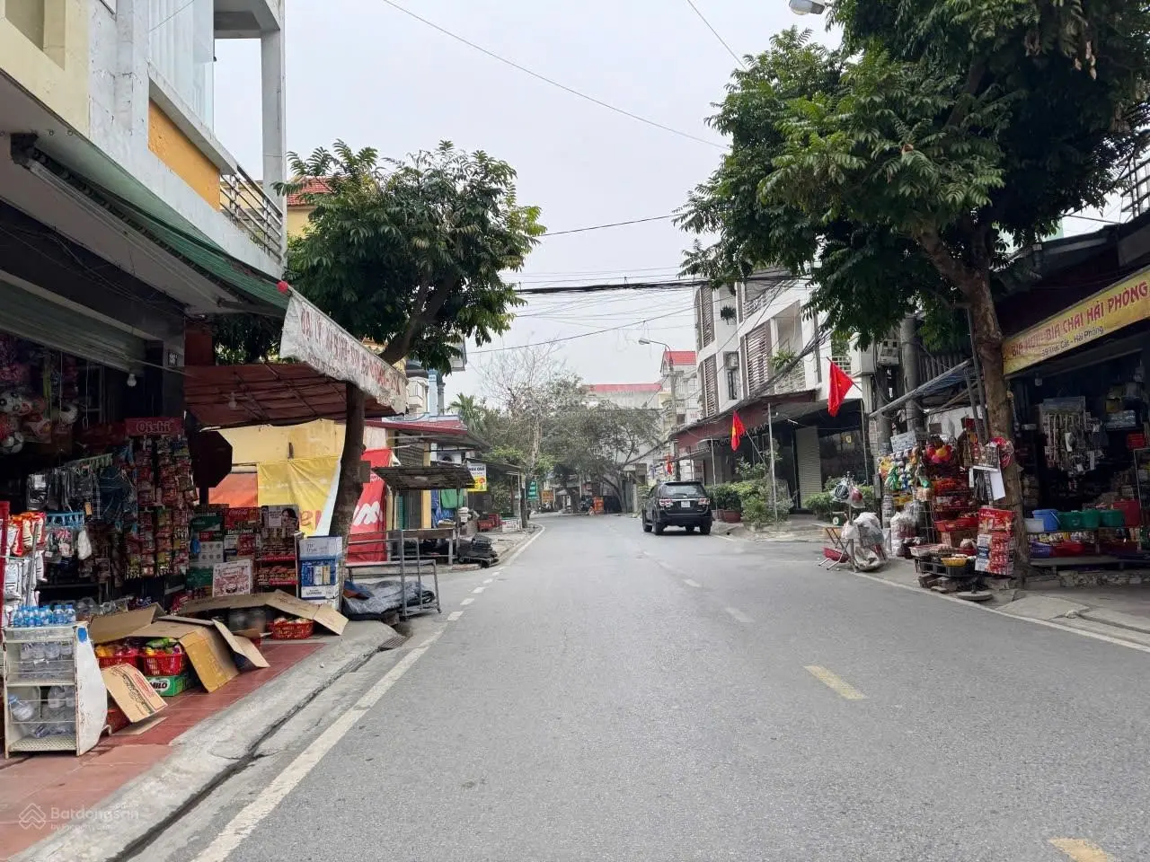 Bán nhà 130m2, 3.5 tầng mặt đường Phương Lưu, gần Lộc Vừng Đỏ. Giá: 6,8 tỷ