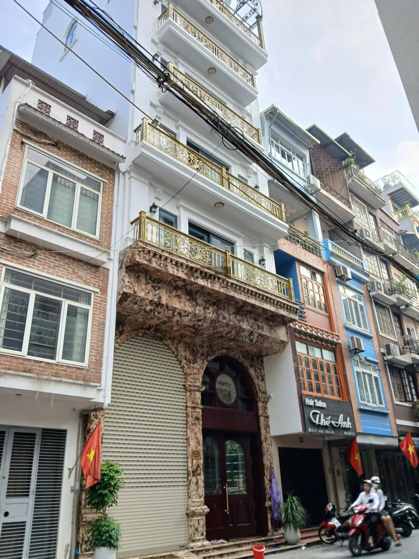 Ba đình-mặt phố-kinh doanh đỉnh-ô tô tránh-2 thoáng-giá siêu bão 46m2 chỉ hơn 17 tỷ