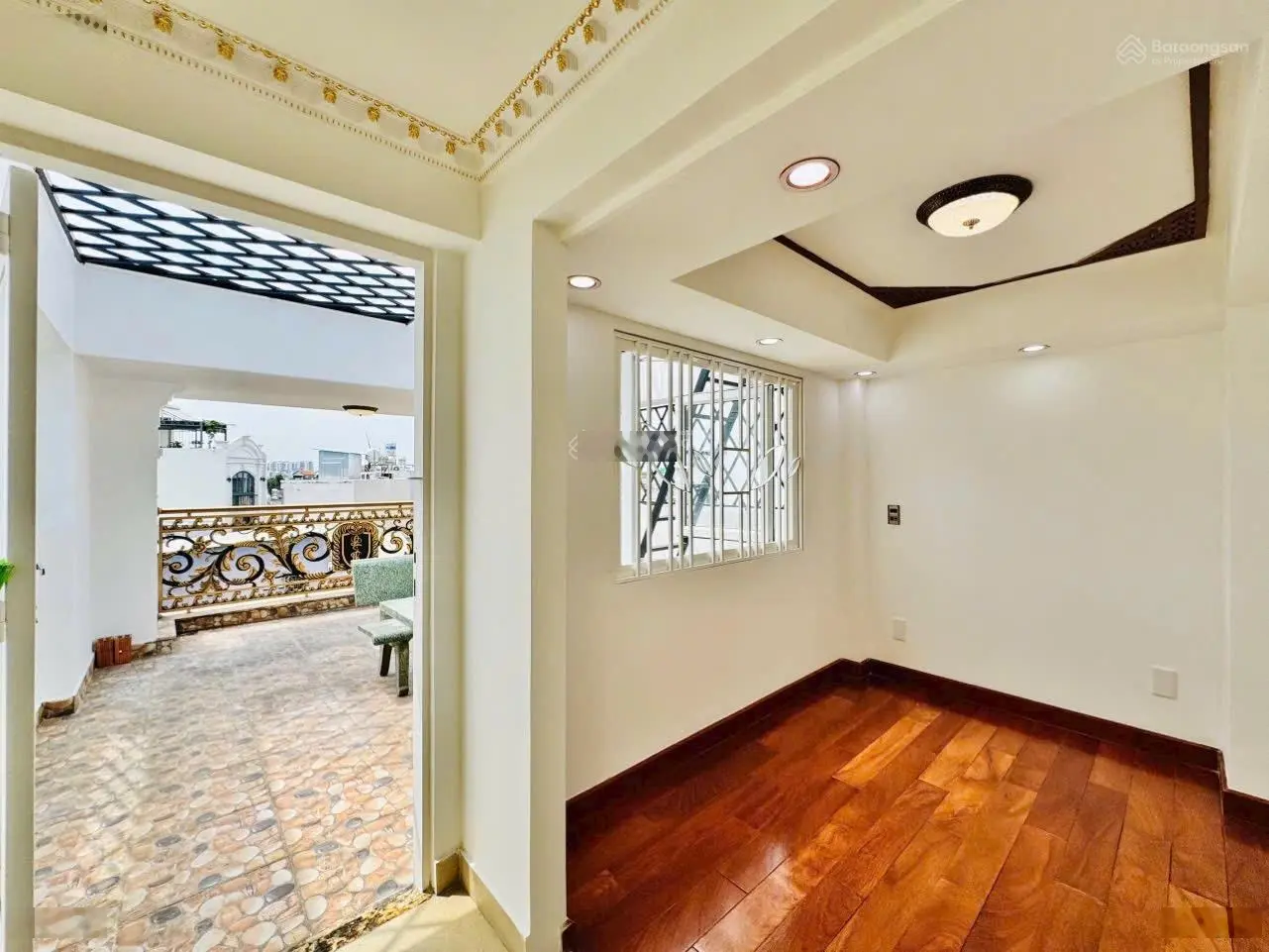 Cô lan phương bán gấp lại 2.38tỷ 52m2 4x13 ở võ văn tần p5 quận 3 dọn vào ở ngay luôn