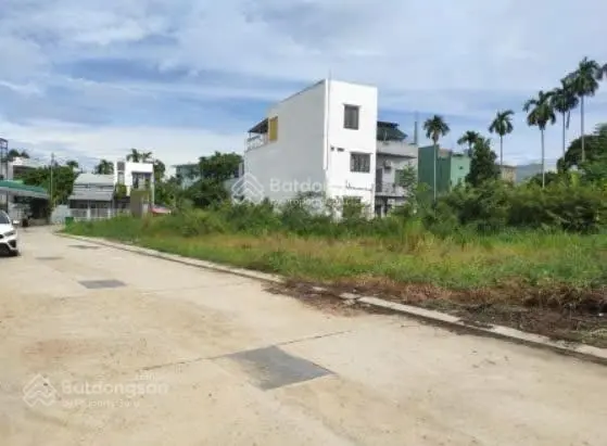 Lô đất cách Đà Nẵng 4km, DT 275m chia thành 2 lô liền kề_Gía chỉ từ 6xxtr/lô. LH: 0903 265 ***