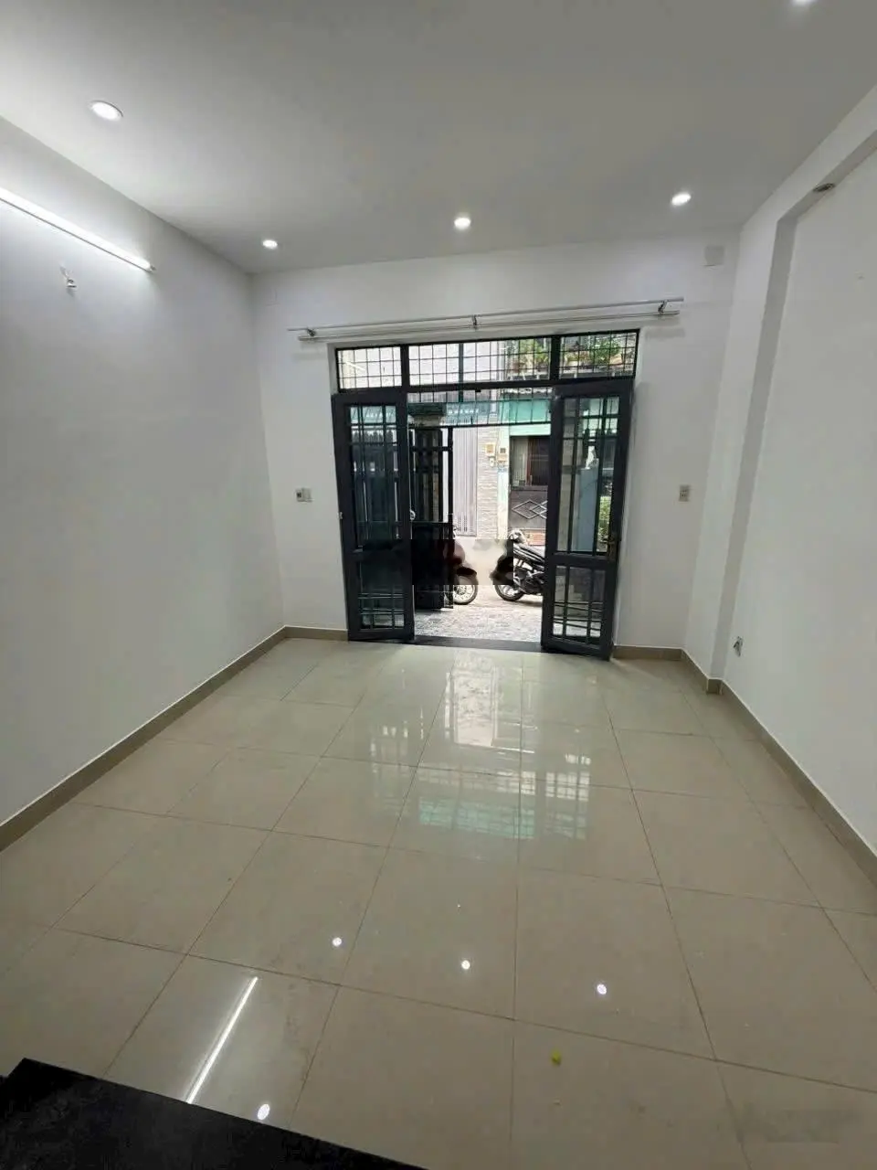 Bán nhà 2 tầng hẻm xe hơi đường số 9, Trường Thọ, Thủ Đức, giá chỉ 5,9 tỷ