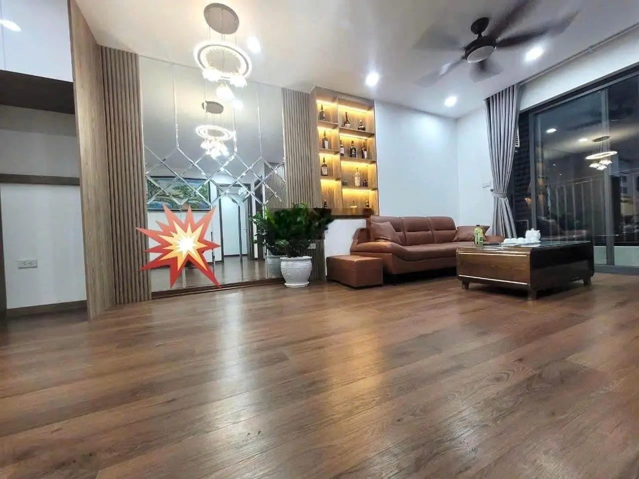 CC bán CHCC Thăng Long Capital An Khánh. DT 69,9m2, 2PN, 2VS, full nội thất vào ở ngay