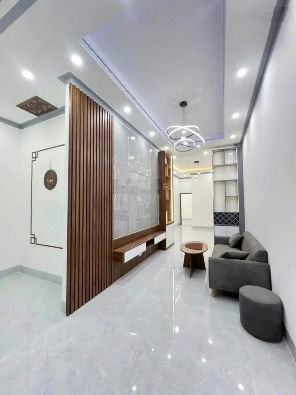 Chủ nhà ra nước ngoài, bán nhà đẹp Hoàng Phan Thái (100m2)