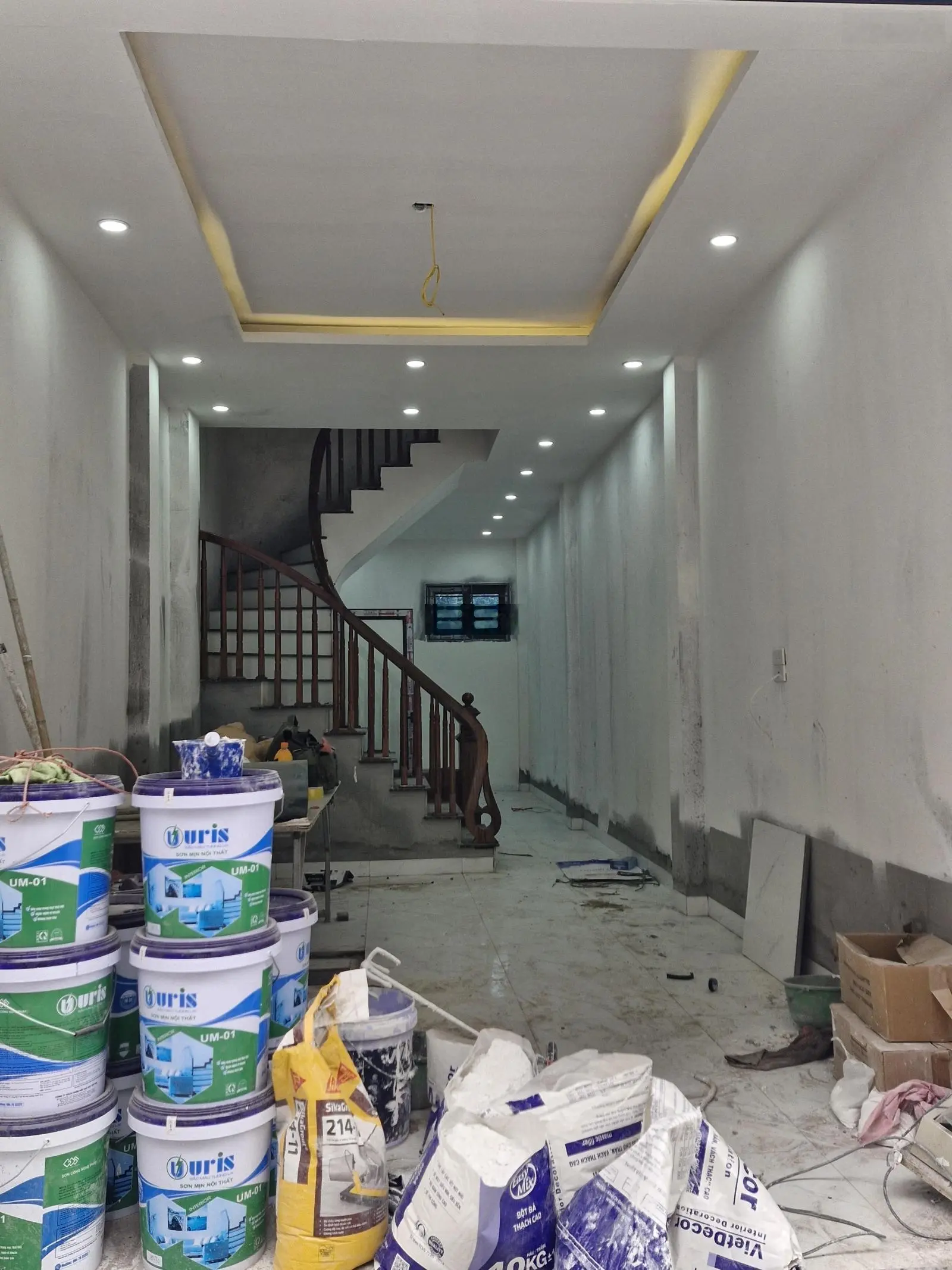 Cần bán gấp căn nhà 3 tầng 40 m2 cách Đại Lộ Thăng Long 2km