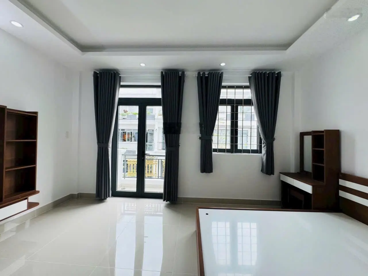 Bán nhà tân cổ điển-khu dân cư huỳnh tấn phát
