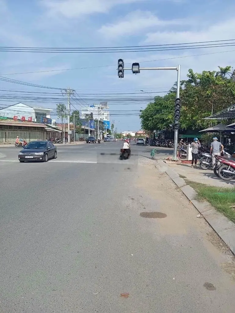12 x 29 (Kế góc) - Mặt tiền kinh doanh - Ko vướn cống, trụ điện.