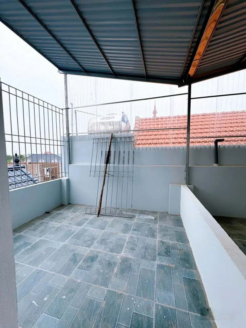 Chỉ tháng 11 giá đầu tư 3, x tỷ tại phường Biên Giang, Hà Đông, dt 35,9m2. 100m ra Quốc Lộ 6