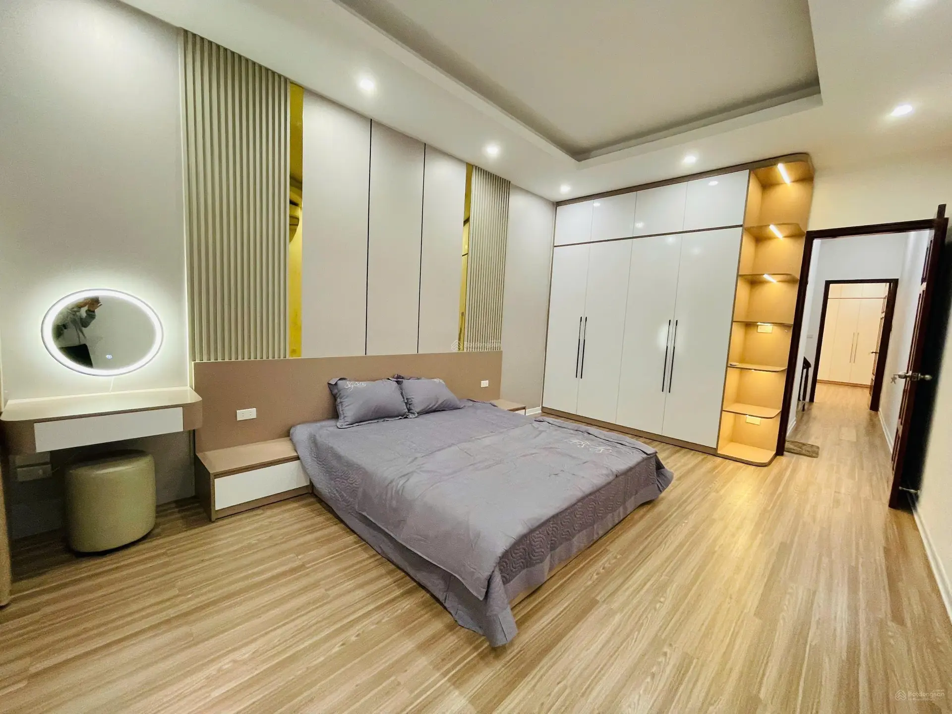 Chính chủ bán căn số 14 ngõ 104 định công thượng. phân lô - ô tô đỗ cửa - 65m2 * 4 tầng * 5 ngủ.