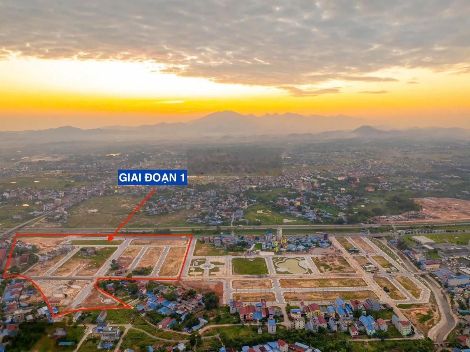 Quỹ ngoại giao lô góc 3 mặt tiền, kinh doanh nhà hàng, khách sạn... Cam kết giá không chênh