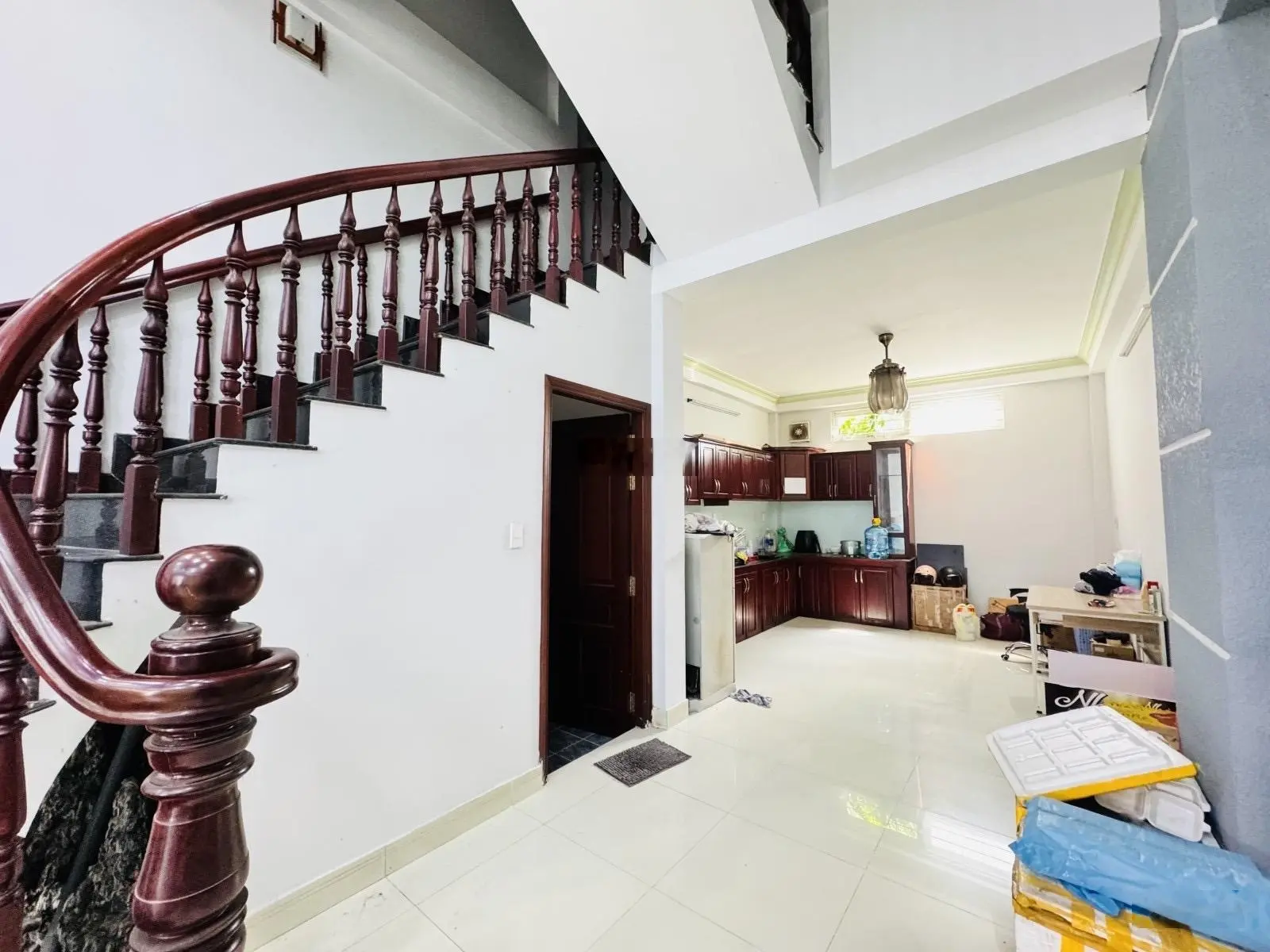 Nhà mới 4PN, 5WC, hẻm oto, thuận tiện mua ở, khu dân trí cao