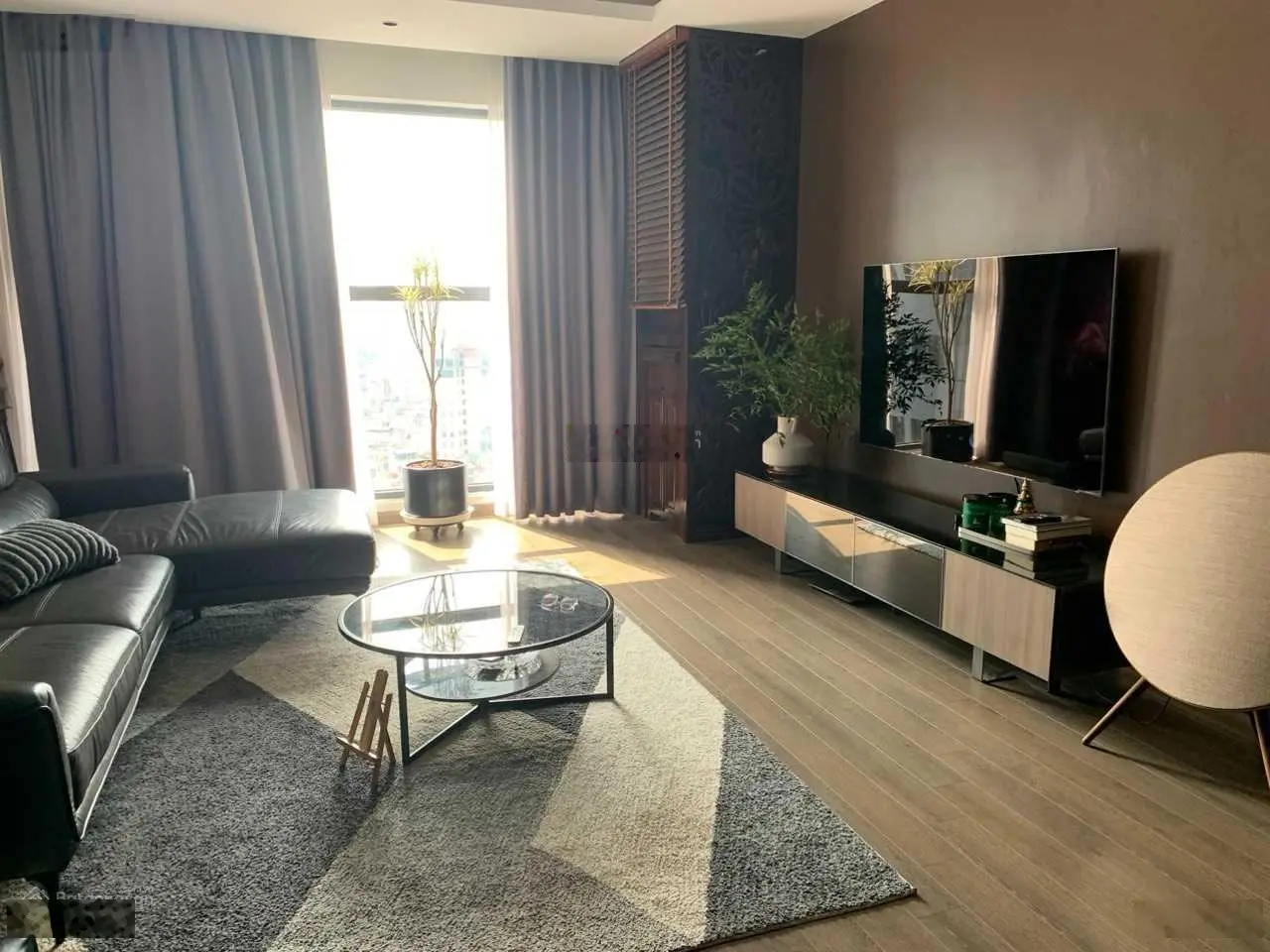 Chính chủ bán căn hộ Vimeco Nguyễn Chánh, 140m2, 3 ngủ 3 vệ sinh, nhà mới đẹp rất có lộc