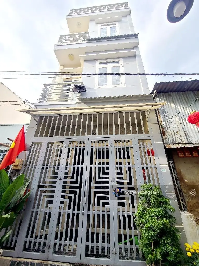 Nhà 4 Tầng, Ngay Miếu Bình Đông , Bình Tân, 4m X 10m, Giá 4.7 Tỷ, Hẻm Xe Hơi