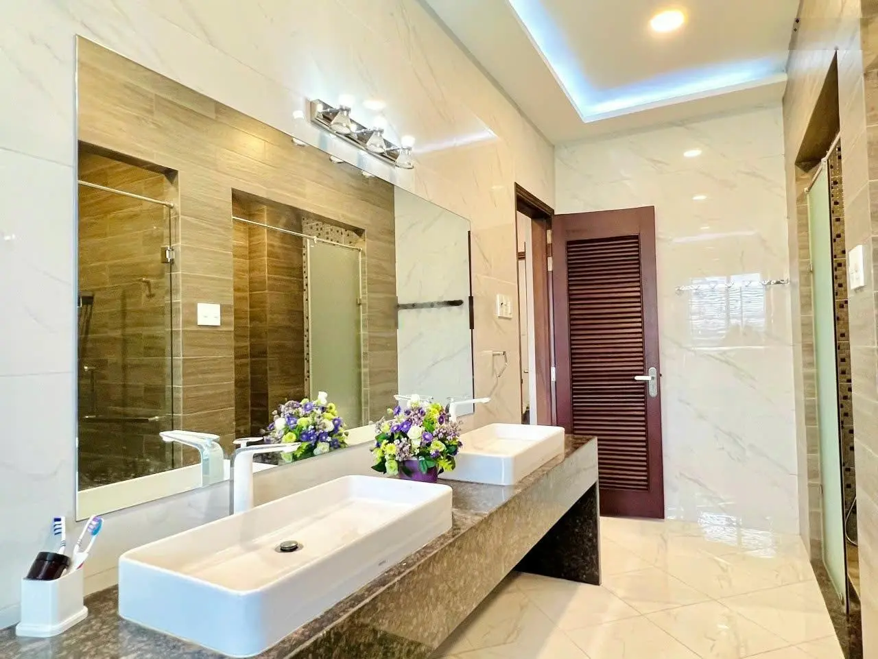 Bán CHDV Bình Lợi P. 13 Q. Bình Thạnh 4 tầng 5x18m, thu nhập 40 triệu/tháng, chỉ 12.x tỷ TL