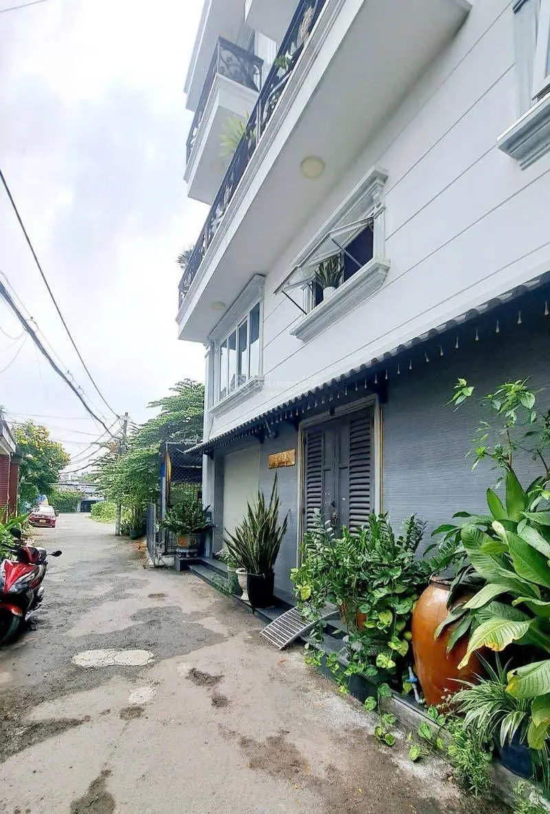 Bán nhà 5 tầng đường tân chánh hiệp 25, 180m2 sàn, 4pn, nội thất cao cấp, giá 4.88 tỷ, shr