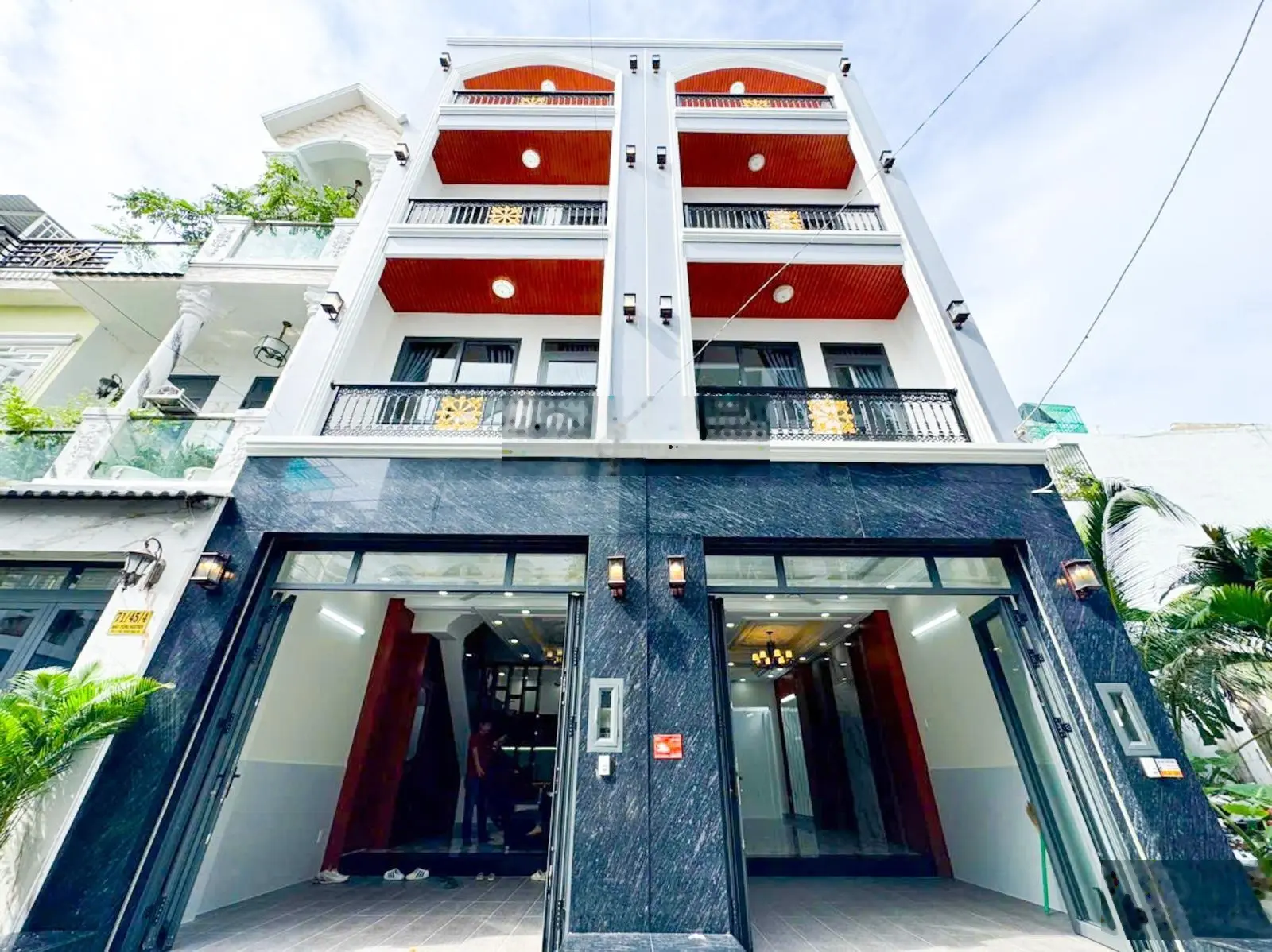 Bán nhà sổ riêng 50m 4 tầng full nội thất đường xe hơi thông Đào Tông Nguyên TT Nhà Bè
