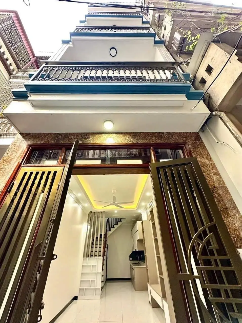 Chính chủ bán nhà xây mới cuối phố Bà Triệu, ngã 5 Hà Trì Hà Đông 52m2x5T giá chỉ 7.5 tỷ 0972 096 ***
