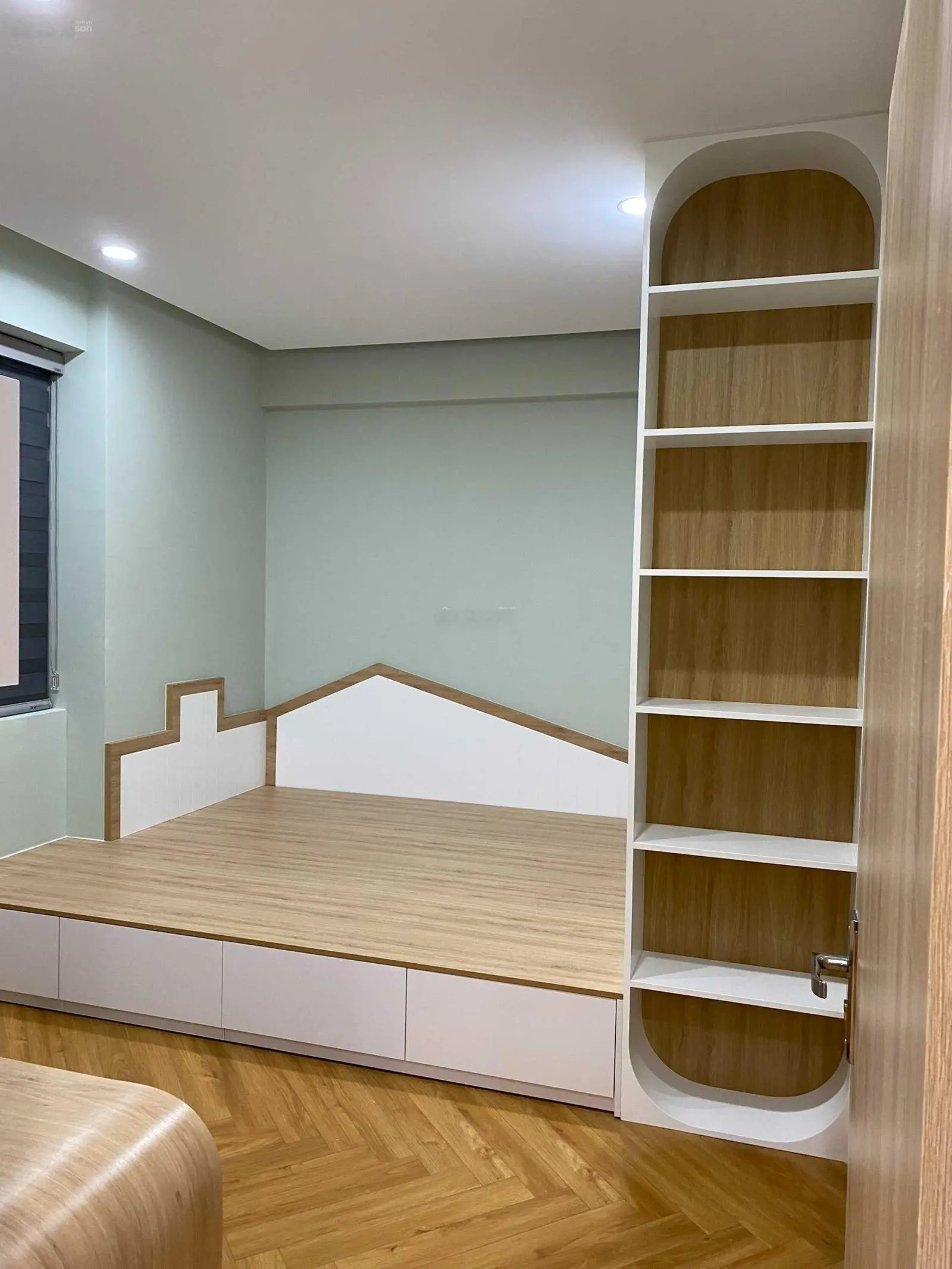 Cần bán căn hộ 2PN, 67m2 HD Mon, full đồ, tầng trung, view đẹp, 3,5 tỷ bao phí