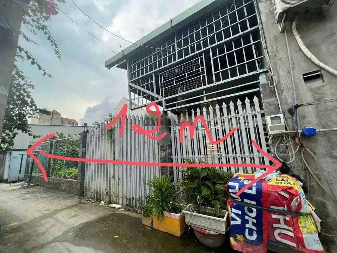 Bán căn nhà cấp 4, 12*17m (200m2) đường Nguyễn Duy Trinh