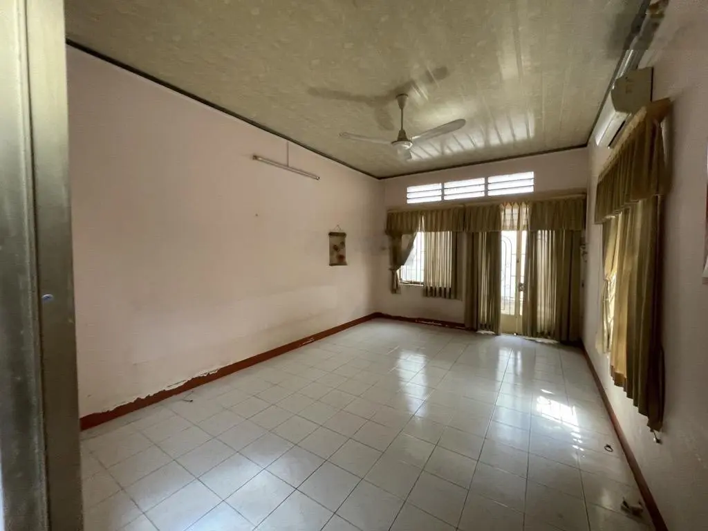Nhà hẻm 129 Trương Công Định, 2 tầng 4.7x15m, 102m2 sàn, sổ hồng, 6 tỷ 450, khu Bàu Cát giàu có