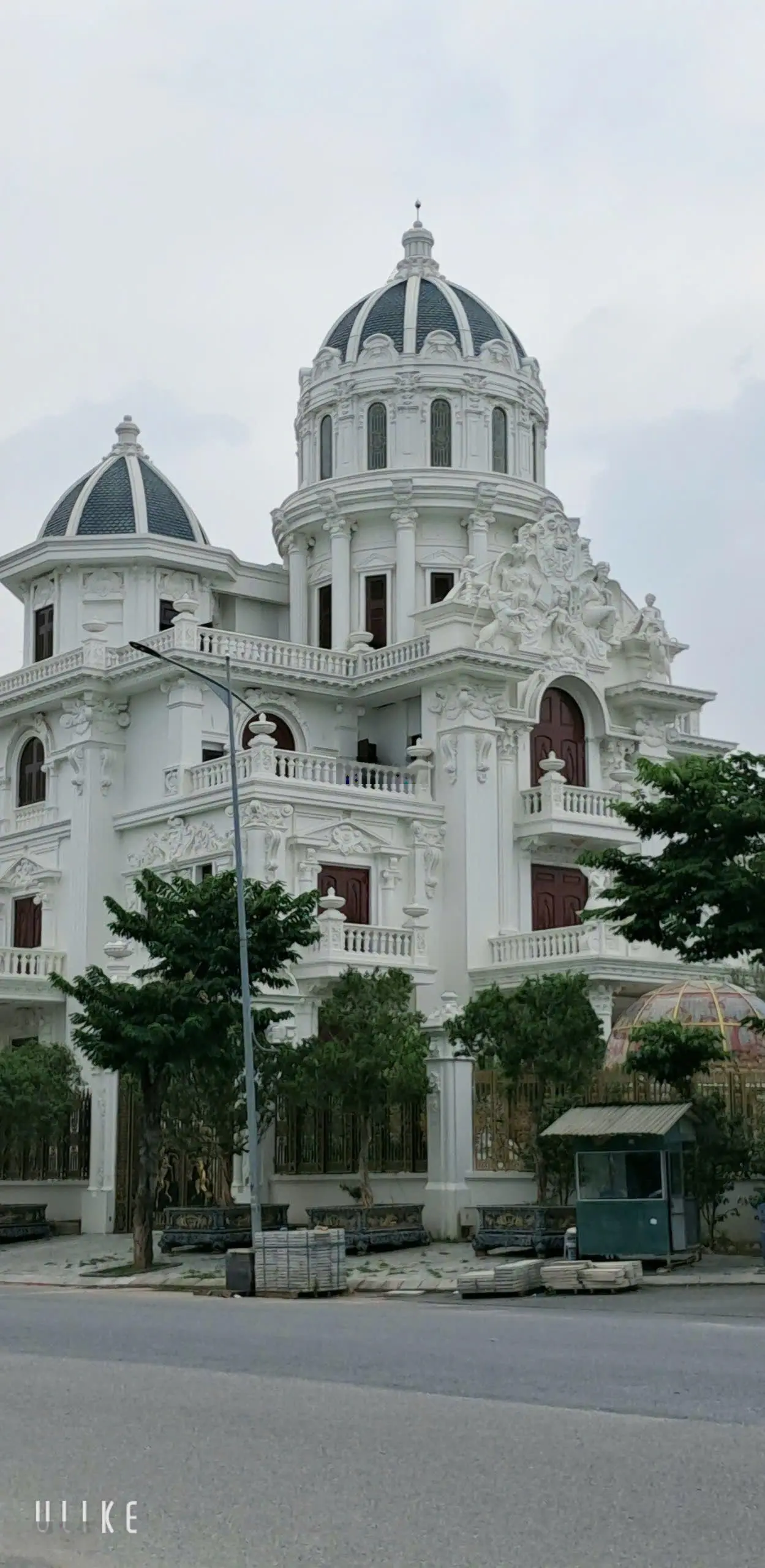 Siêu Biệt Thự Pháp Vân - Tứ Hiệp, 736m2, MT 40m, 100 tỷ, ô tô đỗ cửa, kinh doanh đỉnh