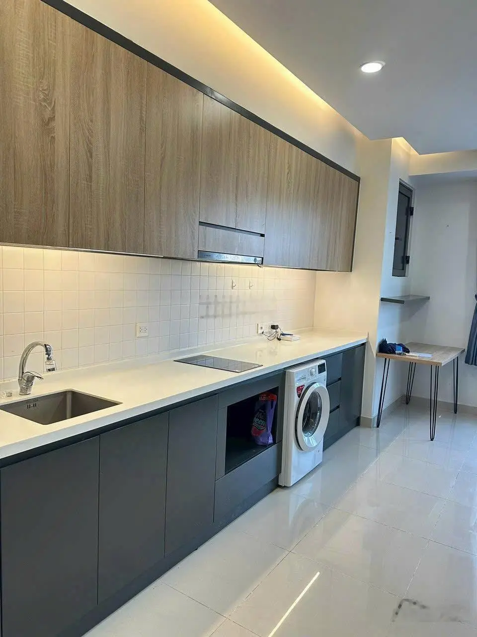 The Sun Avenue Ofifcetel tầng trung view đẹp Đông Nam full nội thất cao cấp giá bán nhanh 1,890 tỷ