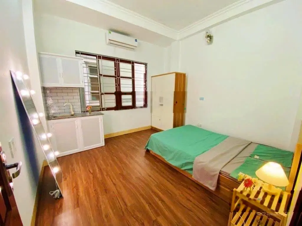 Chính chủ cần bán căn nhà về quê cùng con cháu,nhà 5 tầng 8 phòng hiện cho thuê gần 30tr,sổ đỏ 30m