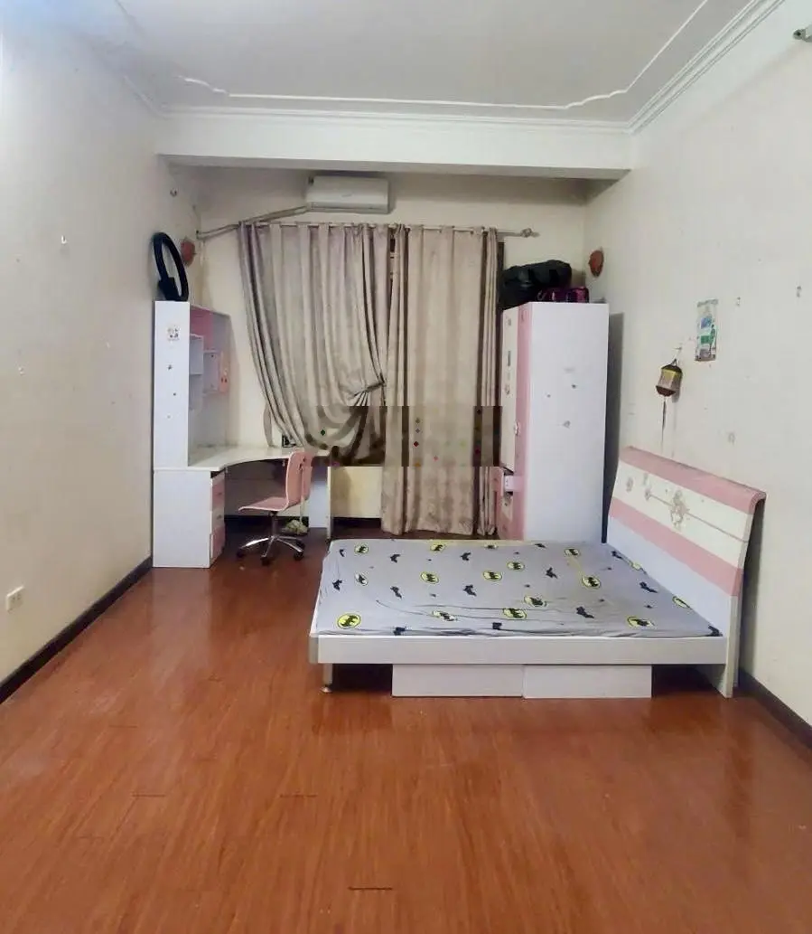 Bán Nhà 6 Tầng Lô Góc Ô Tô Kinh Doanh, Phố Xuân Thuỷ Cầu Giấy, DT 137M MT 7.5M Giá 30Tỷ.