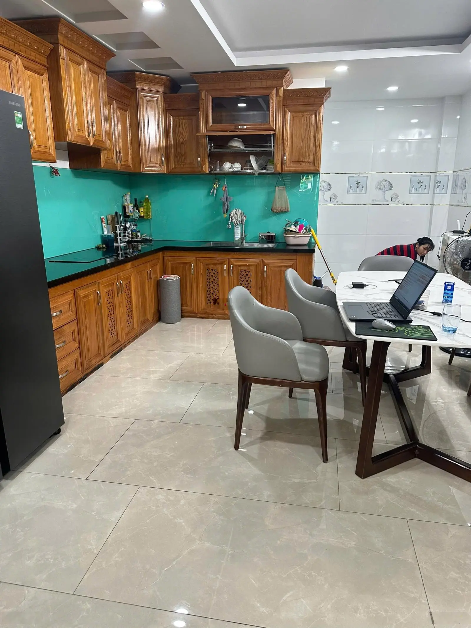 Siêu phẩm 100m tới EMart2 80m2 HXT thông 5 lầu mới keng Phan Huy Ích P12 Gò Vấp