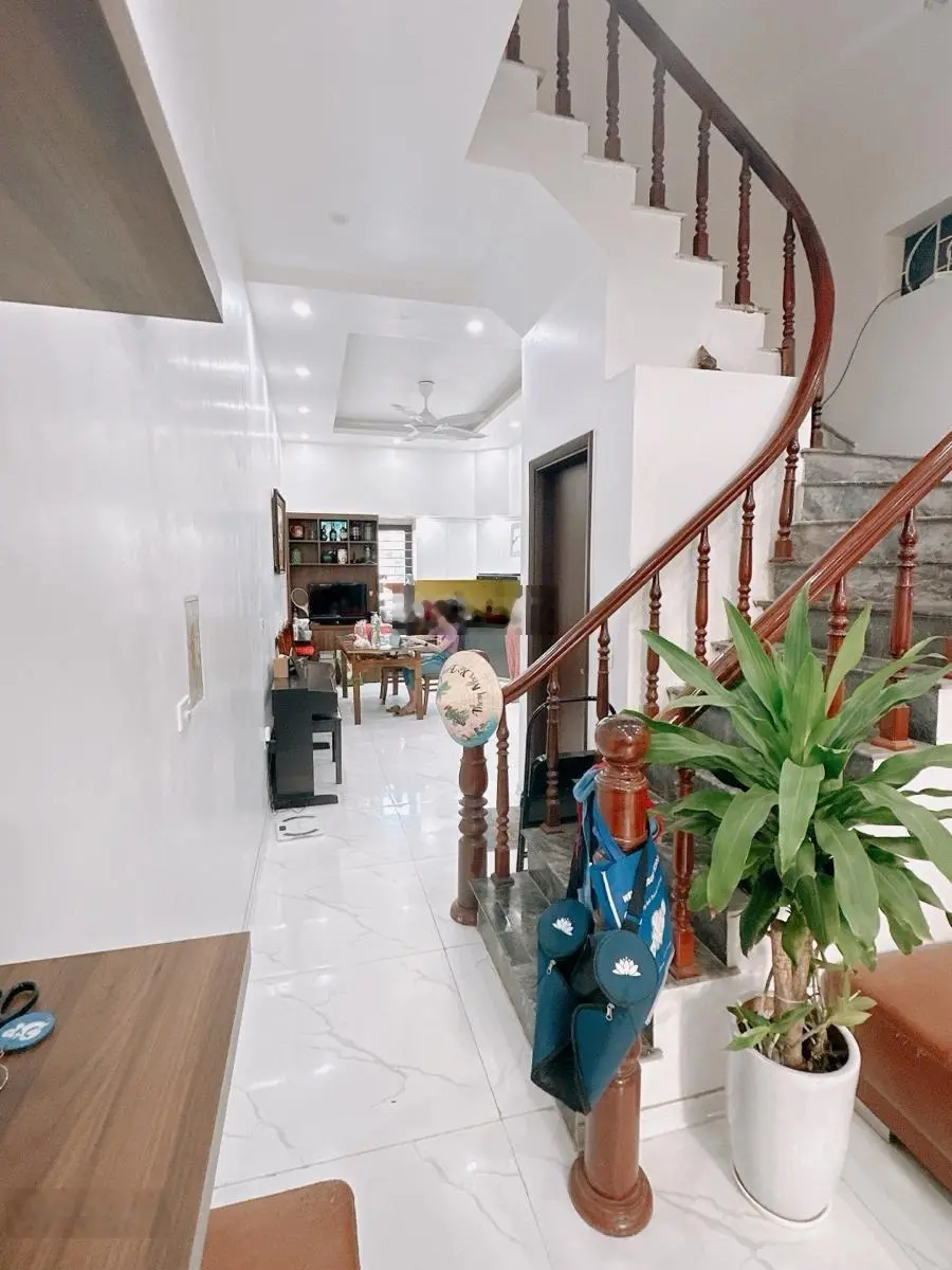 Bán Gấp nhà đẹp cầu Diễn 63m2 x 3 tầng mặt tiền 4m dân xây chắc chắn ngõ ô tô đỗ cửa