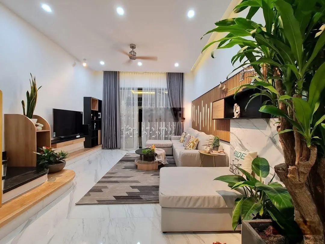 Bán nhà riêng 4PN, 4WC, 75m2 tại Lê Văn Việt, Hiệp Phú, Quận 9. Giá 3 tỷ 390. Gọi 0904430105