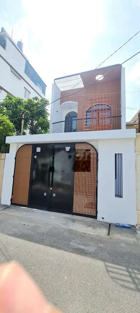 BÁN NHÀ ĐẸP CÓ SÂN ĐẬU Ô TÔ HẺM Ô TÔ TRÁNH NHAU ĐƯỜNG LÊ HỒNG PHONG