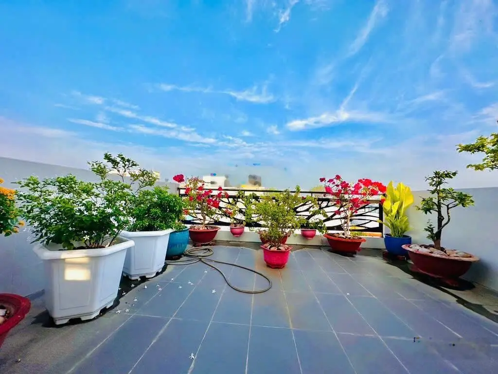 Siêu phẩm 4 tầng - ngay Cao Đẳng Công Thương Q9 - trung tâm TP Thủ Đức - 7.5 tỷ TL