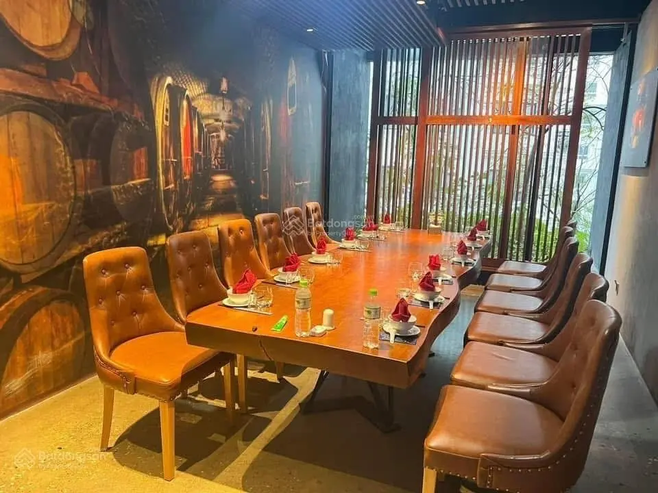 Building VIP khu đấu giá Tứ Hiệp , Thanh Trì DT 230m x7 tầng, MT 12.8m giá chỉ 59.9 tỷ