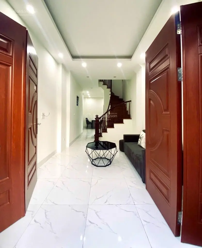 Bán nhà cầu cốc, vinsmartcity hàng xóm vinsmartcity , 41m2 , 4.x tỷ