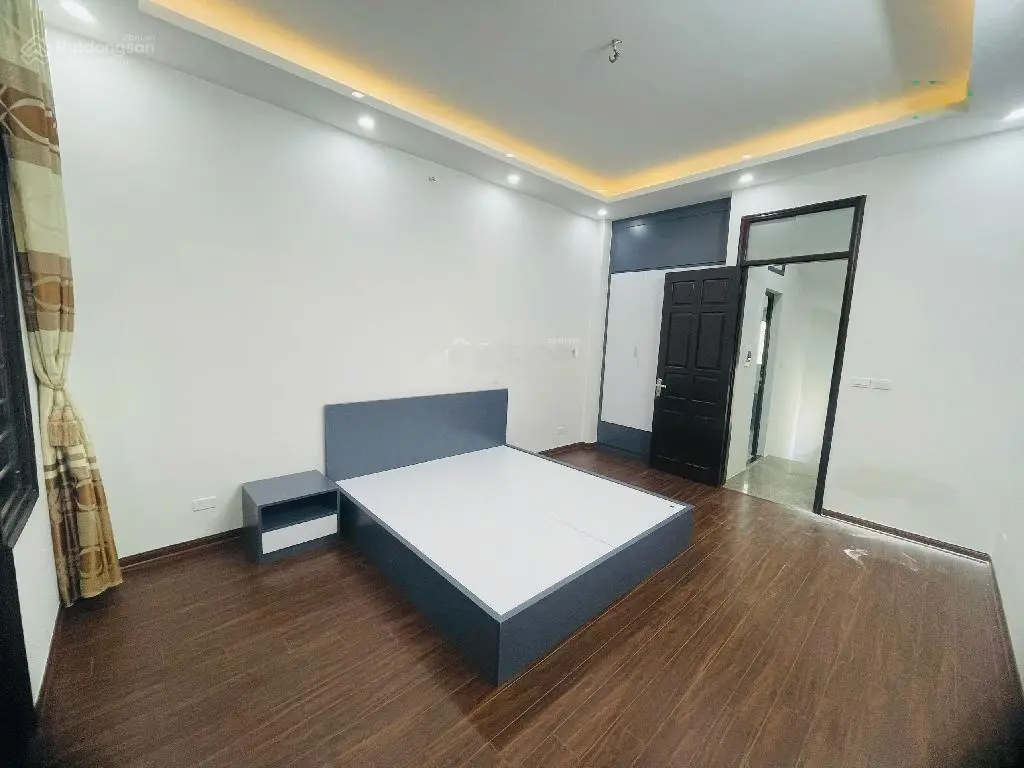 Nhà đẹp -trương định - hoàng mai - chắc chắn - 5 tầng -39m2 - mặt 4m - giá 6,7 tỷ