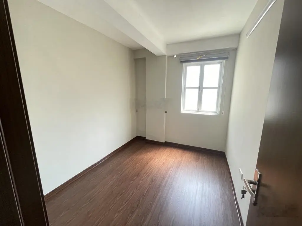Bán nhà Ô Chợ Dừa, nhà ngõ nông mặt tiền rộng, kinh doanh tốt. Chào 6.9 tỷ còn TL. Nói k vs tin ảo