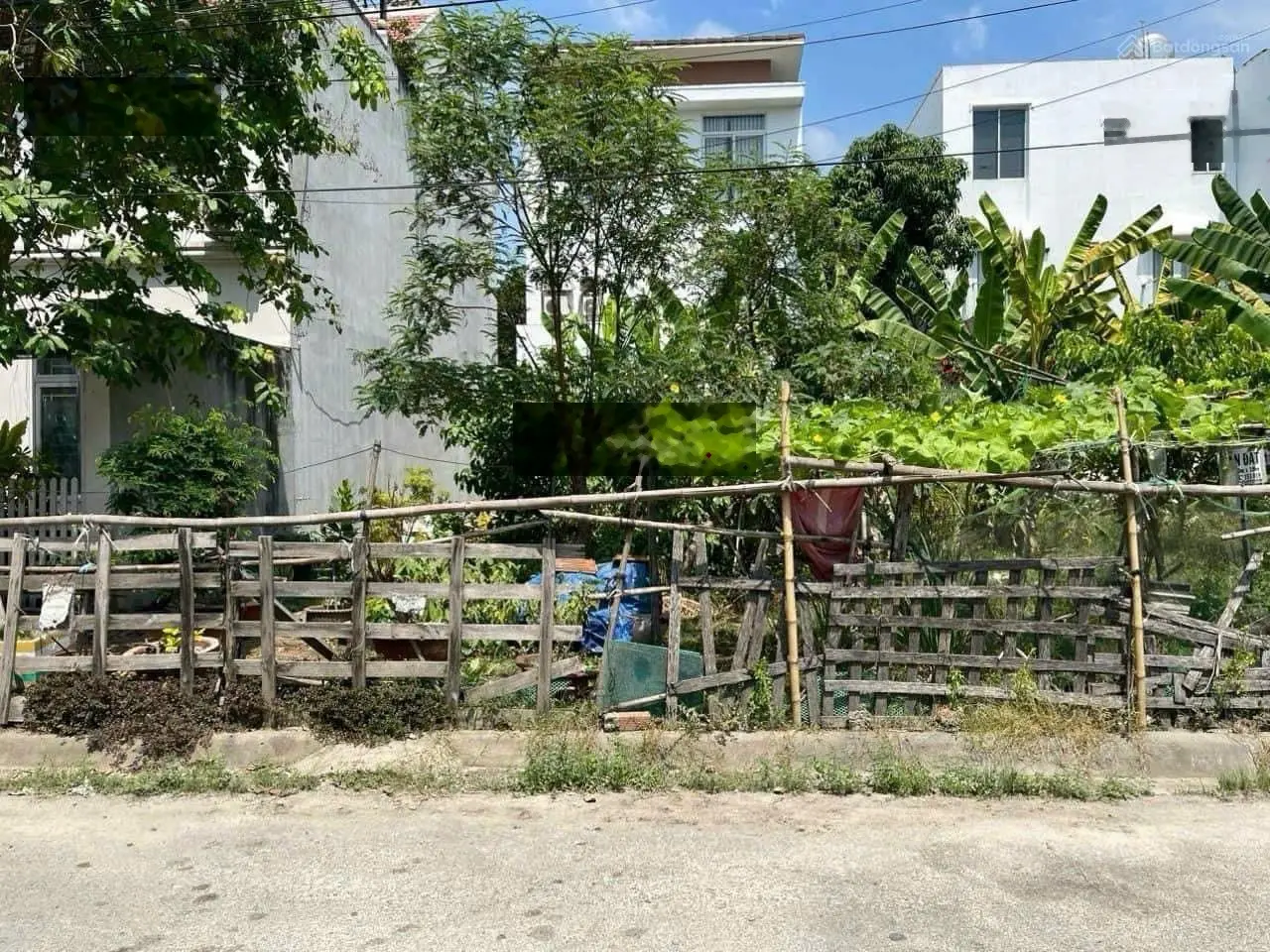 Bán lô đất khu dự án Phú Nhuận DT 10x20m, giá 10 ty TL, liên hệ Ngọc Lam 0919 147 ***
