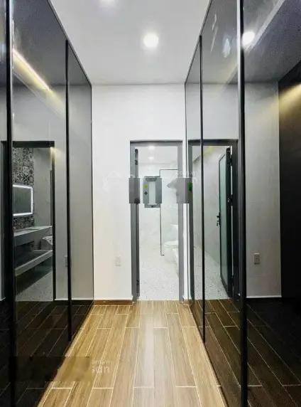 Bán nhà Quận Bình Tân - Đường Bình Thành - Sổ hồng công chứng sang tên-Xây dựng BTCT 3 lầu 5 phòng