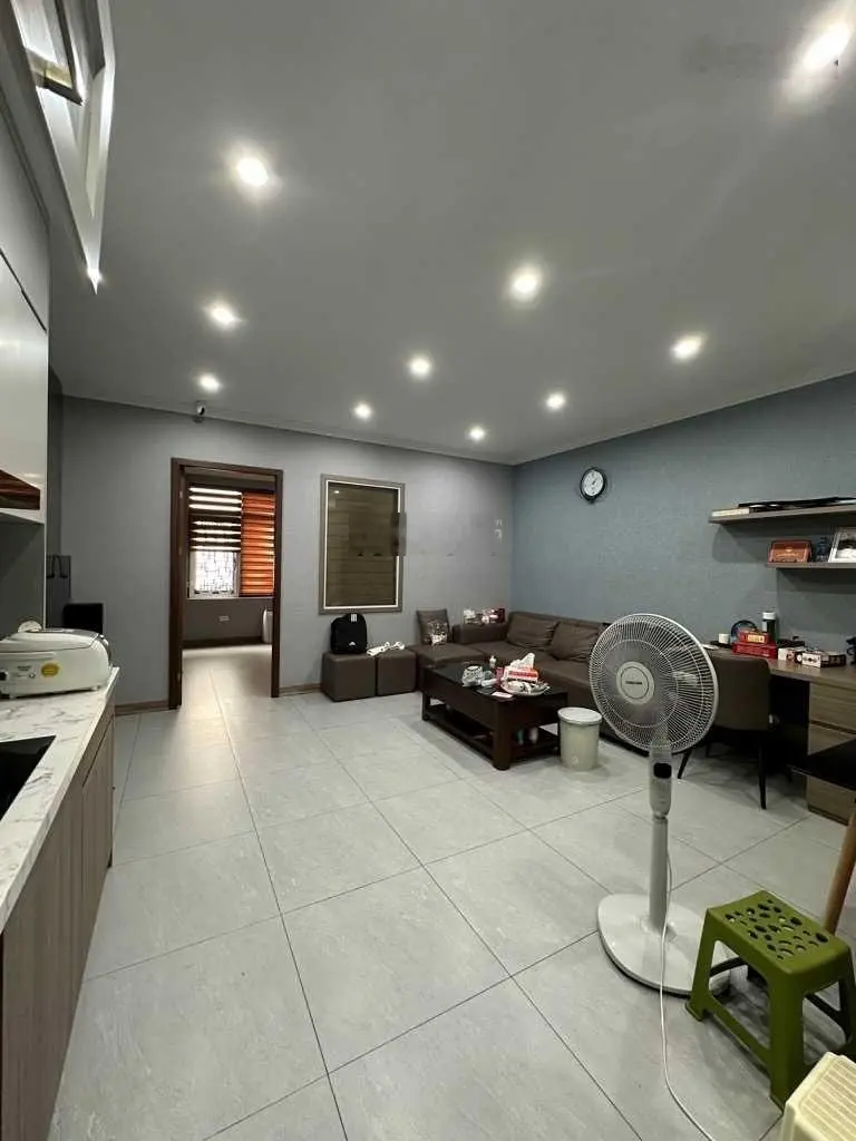 Bán nhà 7 tầng Võng Thị, View Hồ Tây ngõ ô tô - thang máy - ở sướng - kd đỉnh, 55,3m2, giá 20,5 tỷ