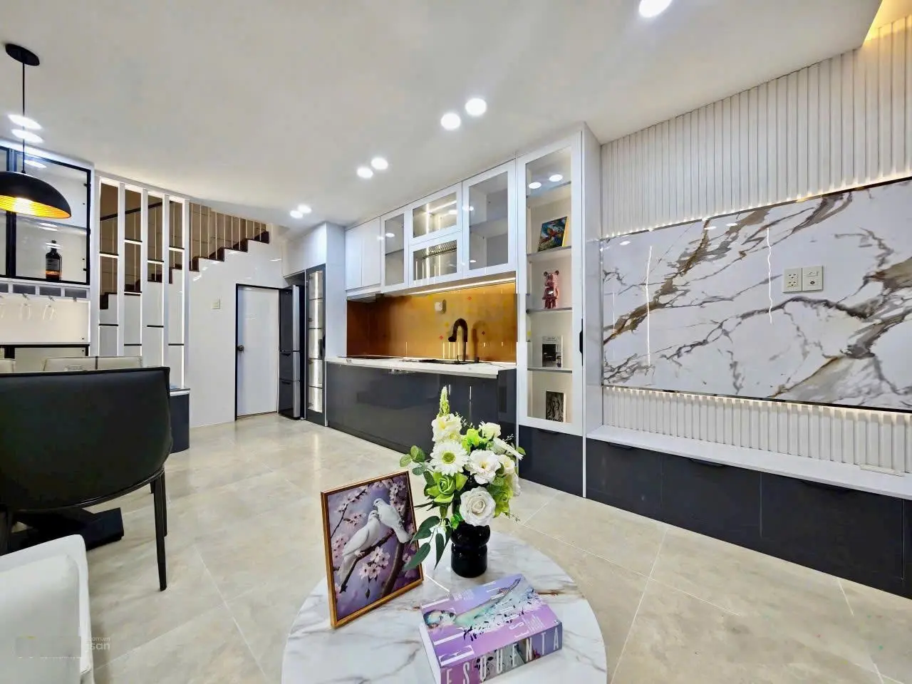 Căn duy nhất còn sót lại - khu VIP Đoàn Thị Điểm Thông Đường Hoa Phan Xích Long