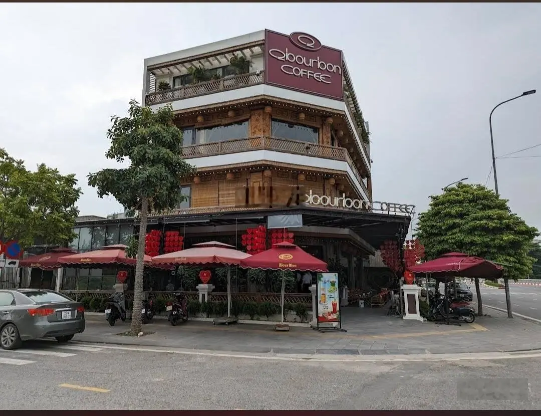 Bán đất mặt phố Chương Dương, SĐCC, cách cafe bourbon 200m