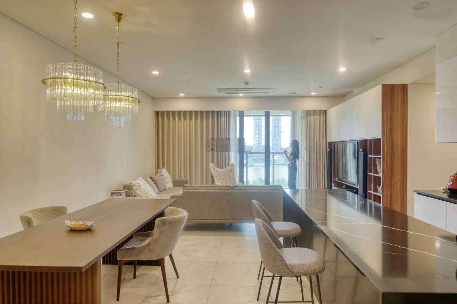 Bán 4PN giá tốt tại Metropole: 38 tỷ liên hệ xem nhà: 0919 061 *** Vy
