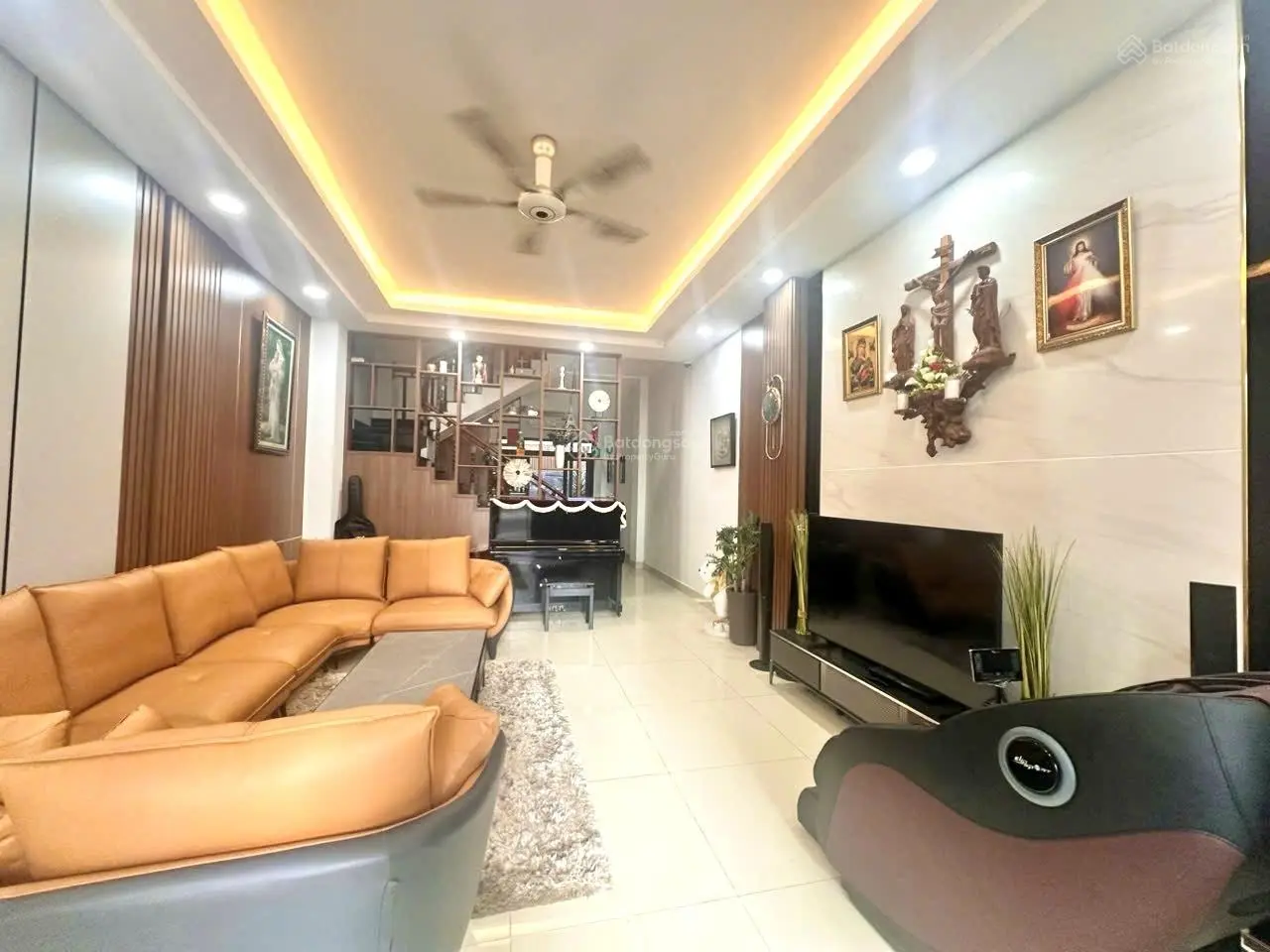Bán nhà đẹp gần đường Huy Cận - KDC Gia Hoà, Phước Long B, Quận 9 (5x20) giá 13,5 tỷ TL