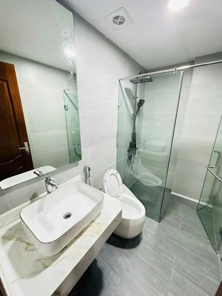 Mặt phố Chiến Thắng - Văn Quán - Hà Đông, 11.9 tỷ, 38m2, 4 tầng, MT 3.6m, như hoa hậu, ô tô vào nhà