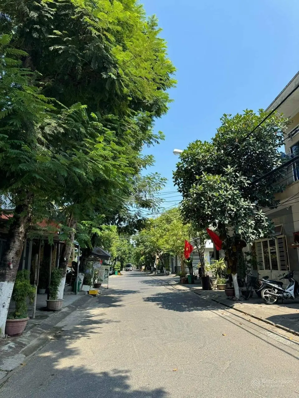 Bán nhà MT gần biển đường Nguyễn Chích